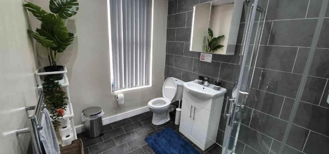 Bright Sunny, Double Bed With Garden, Tv And Wi-Fi 호텔 리즈 외부 사진
